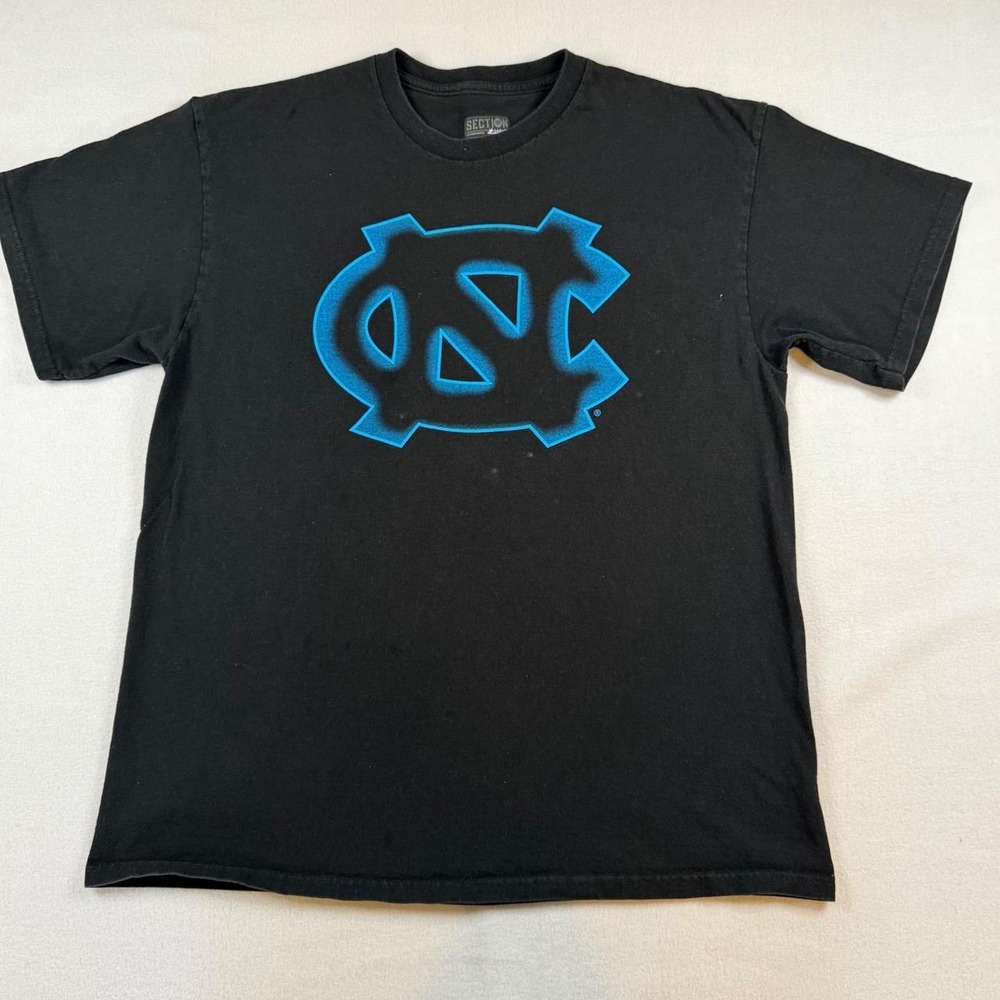 Majestic Section 101 North Carolina Tar Heels T-Shirt XL Black Blue NC Logo